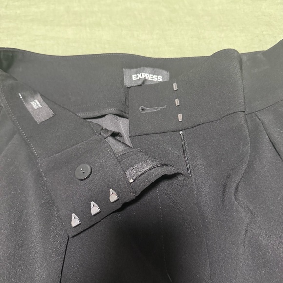 NWOT Express Women's Black High Waisted Shorts - Picture 10 of 10